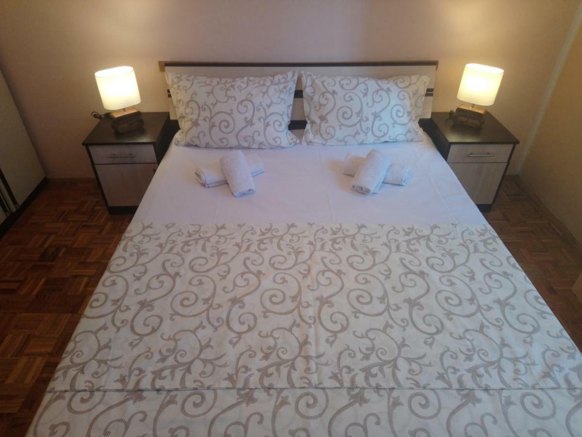 Bohemian Rhapsody Nbg Apartment Белград Екстериор снимка